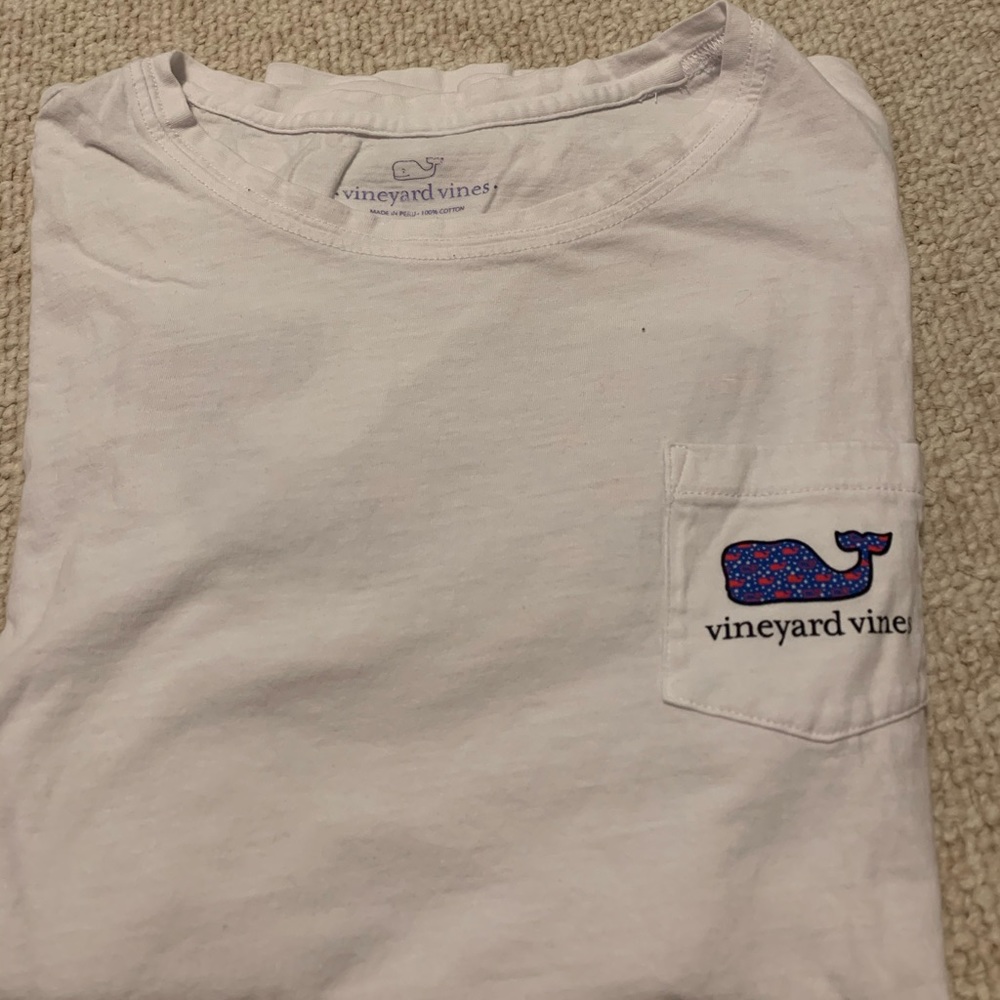 USA Vineyard Vines tee